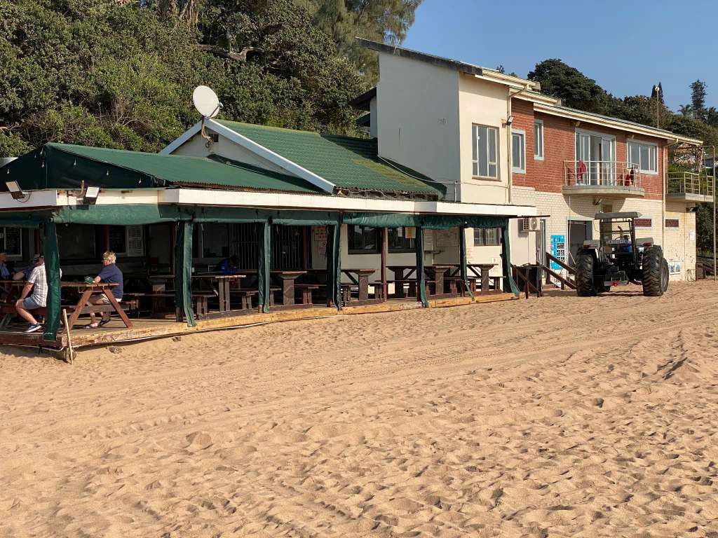 Happy Hour at The Ski Boat Club