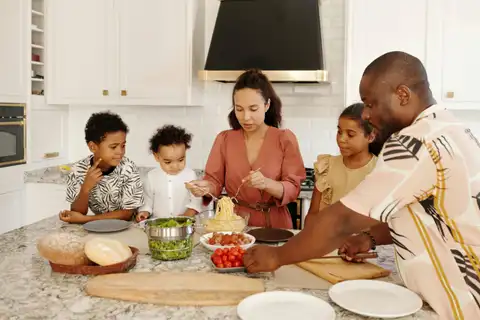 Nourish and Nature: Family Dinner Nights
