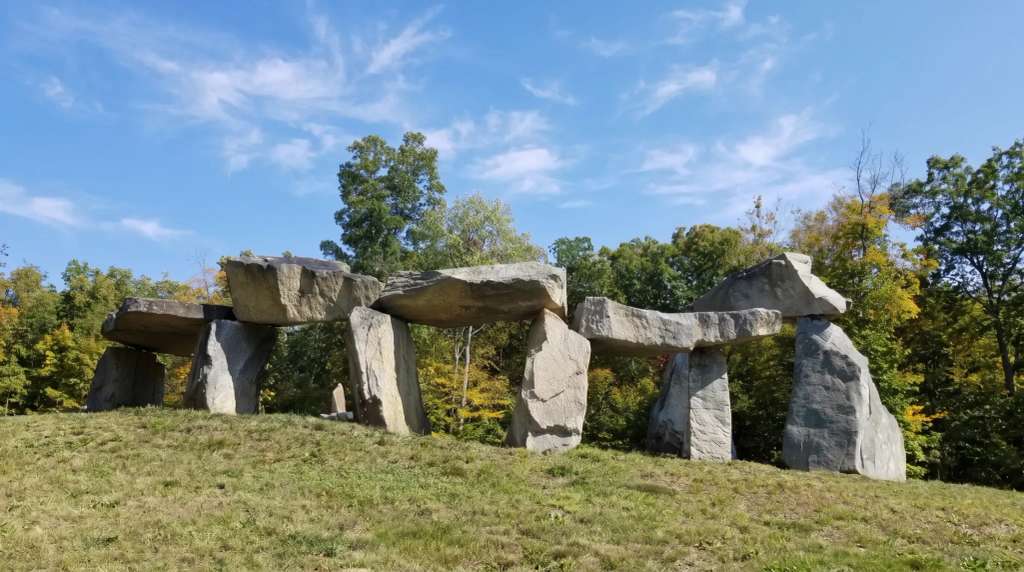 Things to Do in Woodbury: 234 Acres and an Antiques Mile