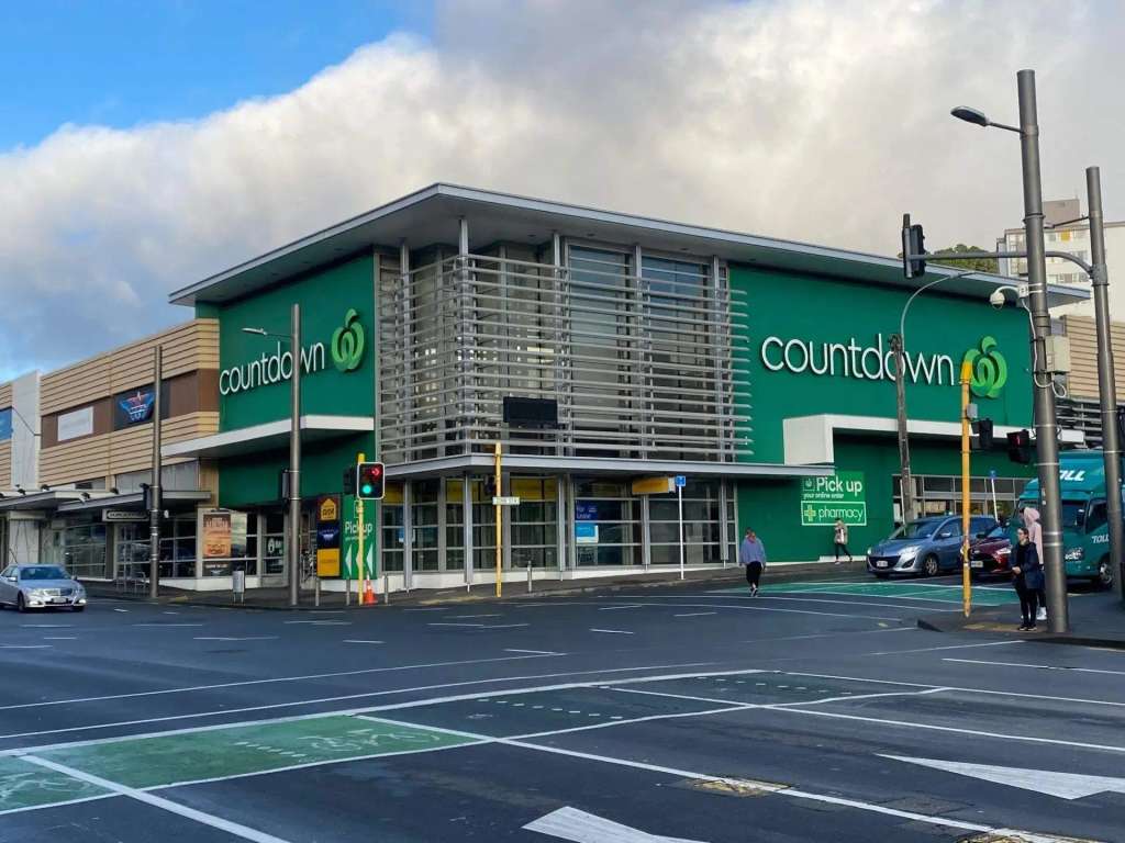 Woolworths Pharmacy Newtown