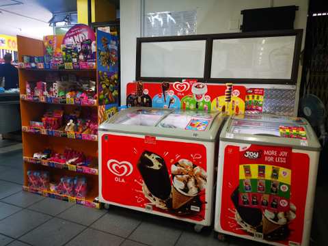 MANOR FOOD MARKET — photo 2