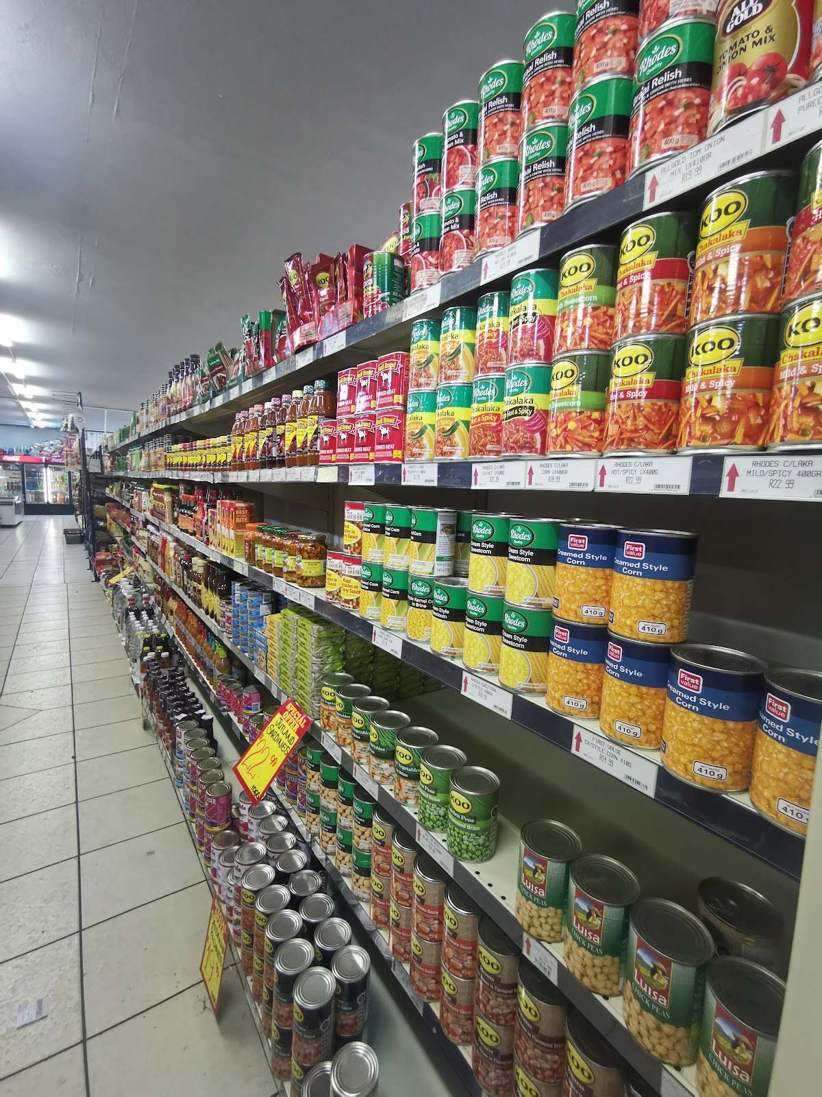 MANOR FOOD MARKET — photo 5