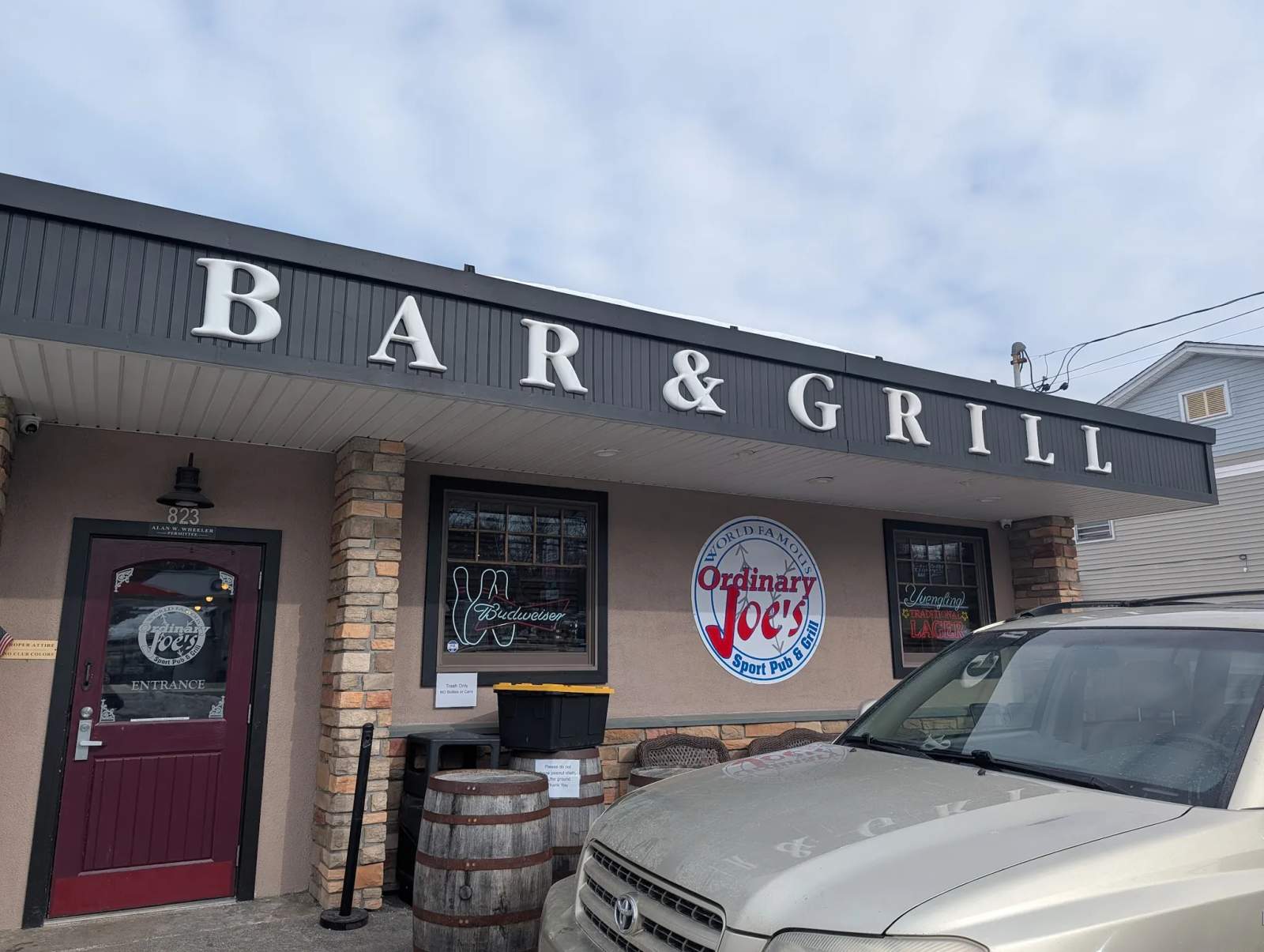 Ordinary Joe’s North — photo 1