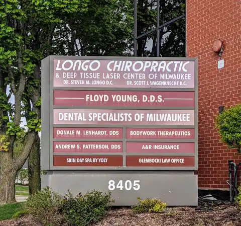 Longo Chiropractic and Deep Tissue Laser Center of Milwaukee — photo 2