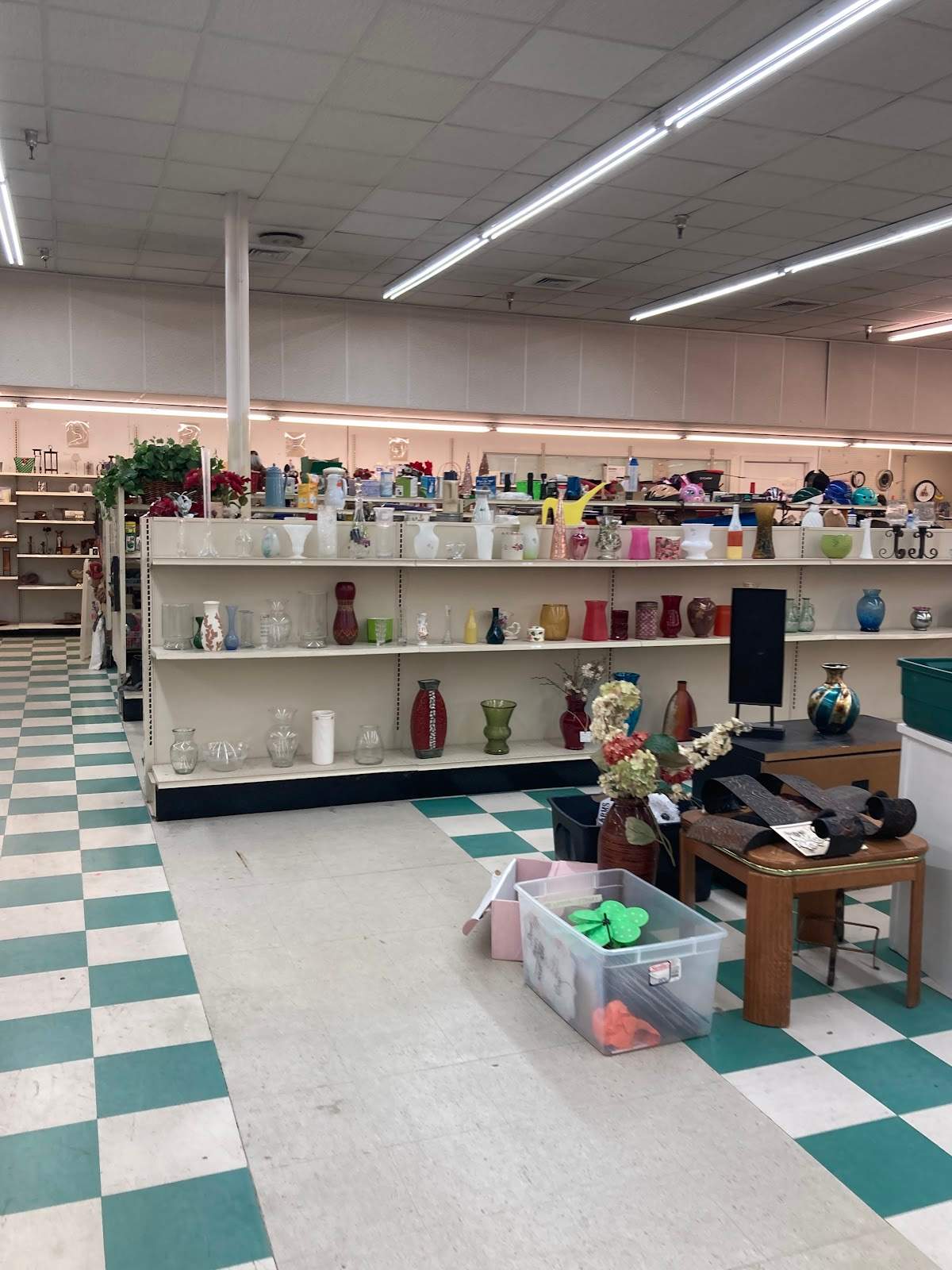 Fox Valley Thrift Shoppe — photo 2