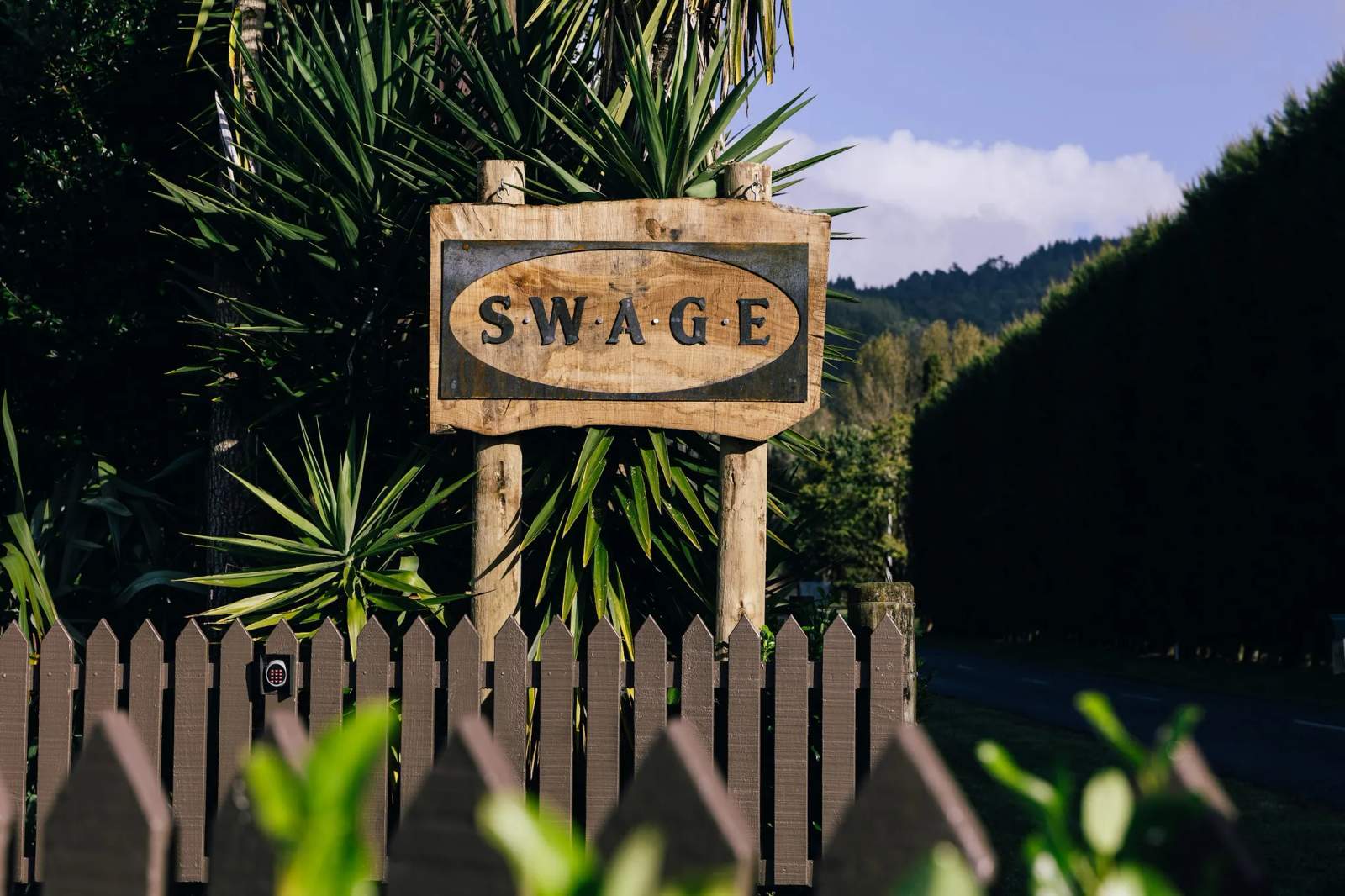 SWAGE — photo 2