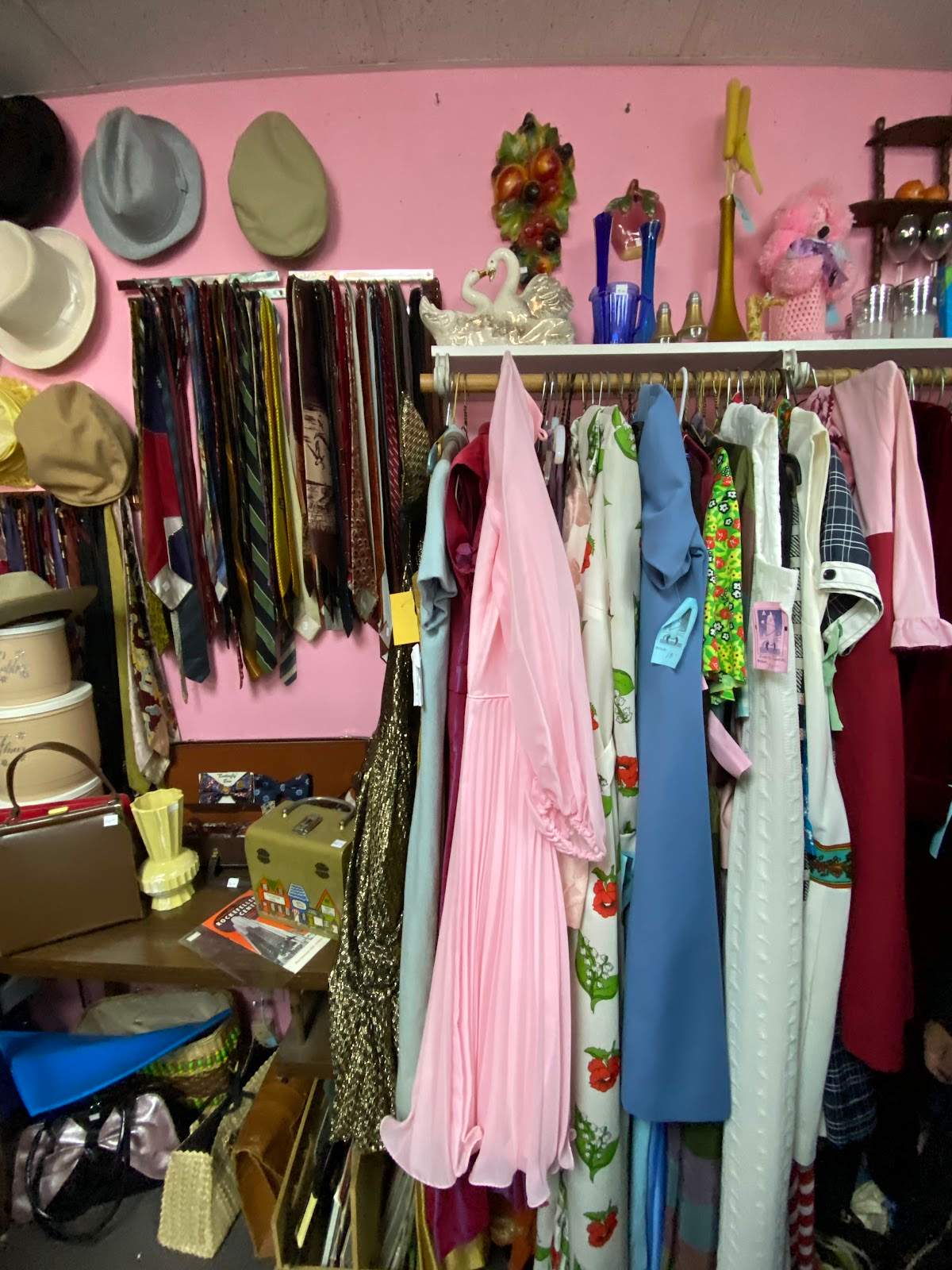 Tip-Top Atomic Shop — photo 2