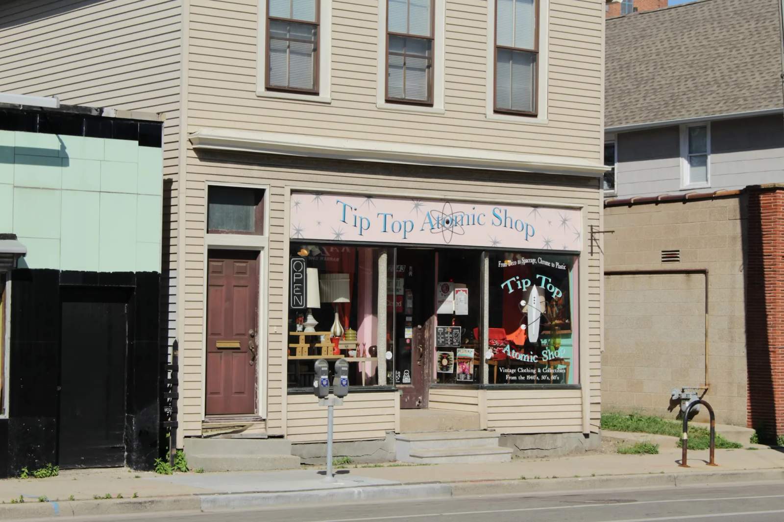 Tip-Top Atomic Shop — photo 1