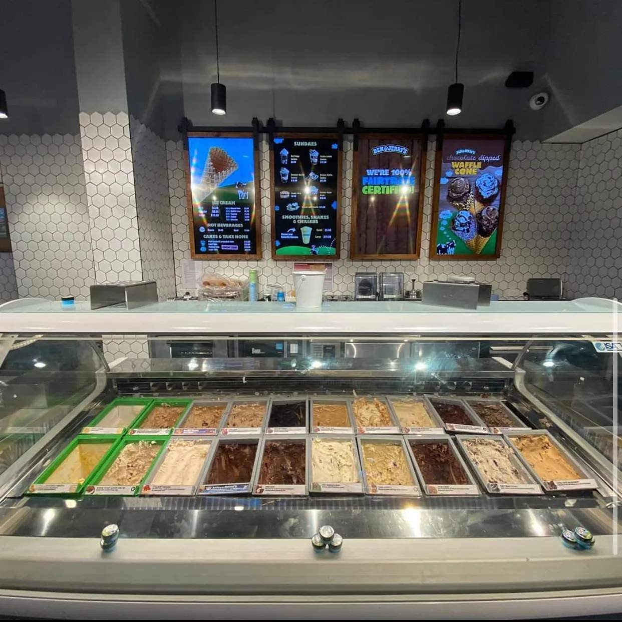 Ben & Jerry’s Wellington — photo 1