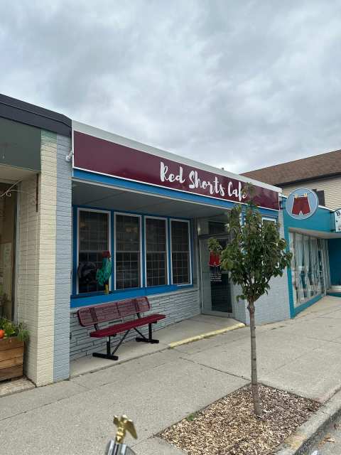 Red Shorts Cafe — photo 3
