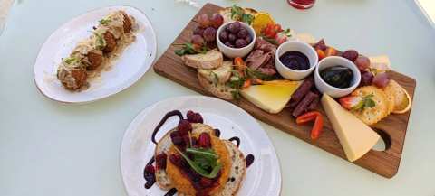 Giovannis Restaurant at the House of J.C. Le Roux — photo 2