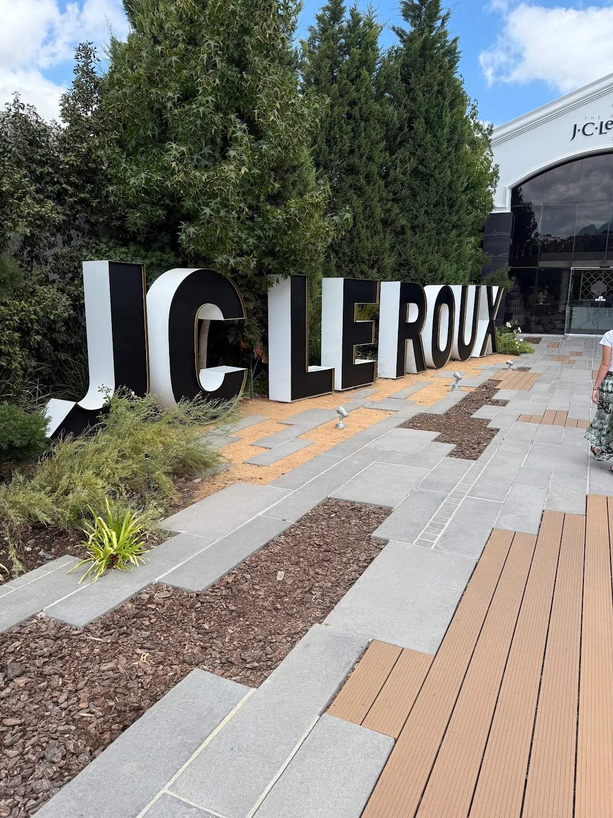 Giovannis Restaurant at the House of J.C. Le Roux — photo 4