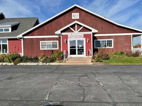 Lautenbach's Market, Winery & Cider Co — photo 3