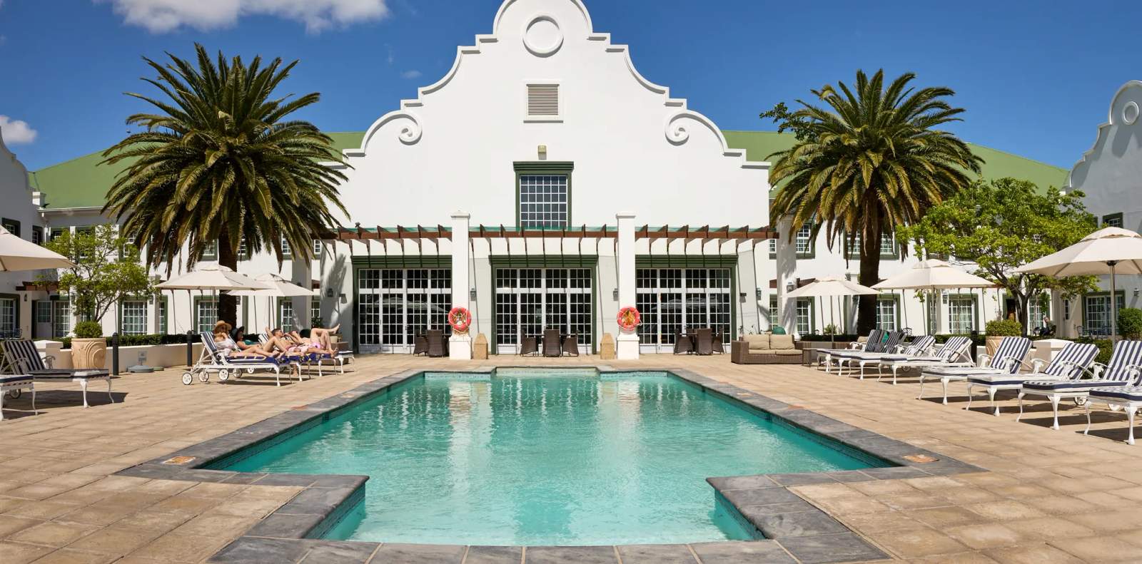 Golden Valley Hotel — photo 1