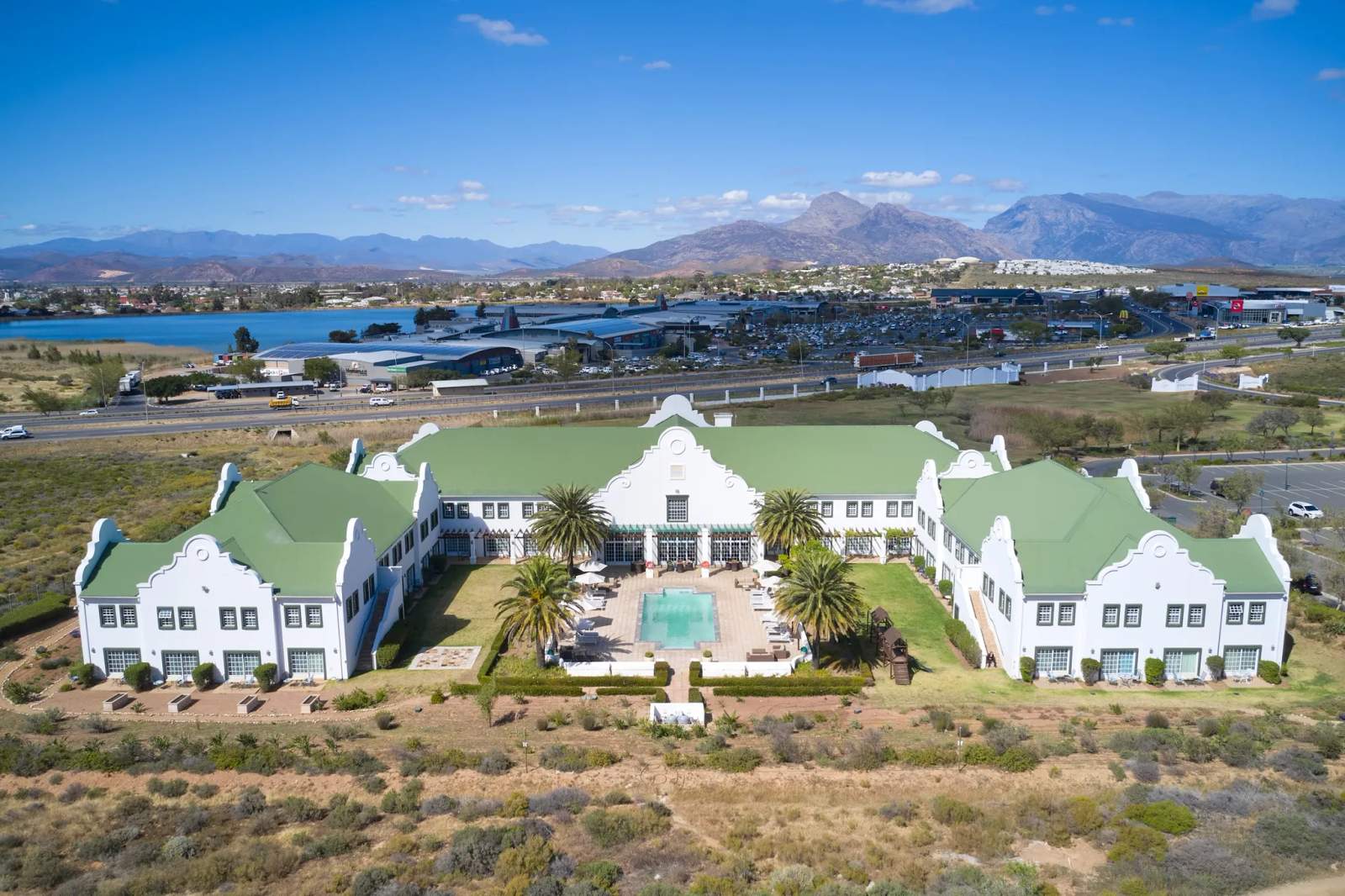 Golden Valley Hotel — photo 4