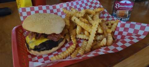 Sandy Corners Bar & Grill — photo 2