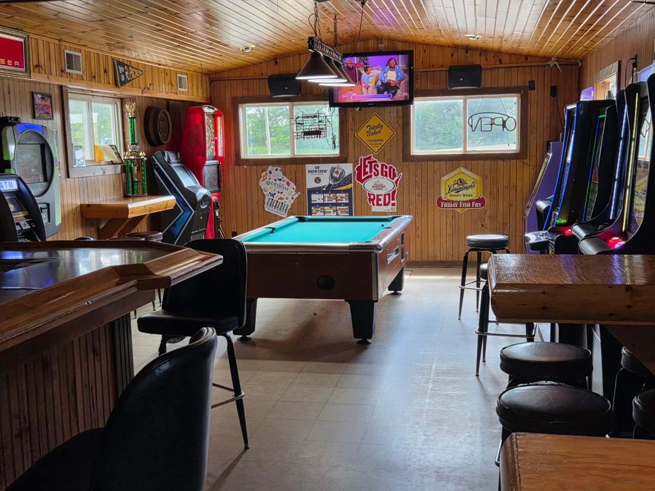 Sandy Corners Bar & Grill — photo 3