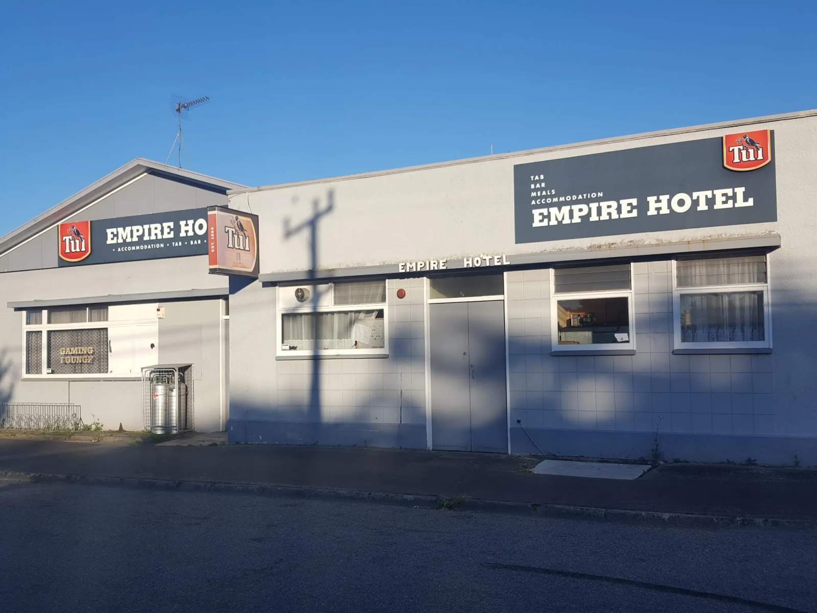 Empire Hotel Featherston — photo 1