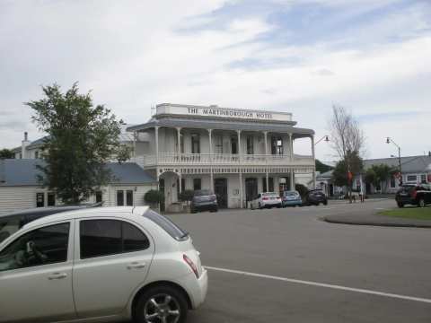 Empire Hotel Featherston — photo 4