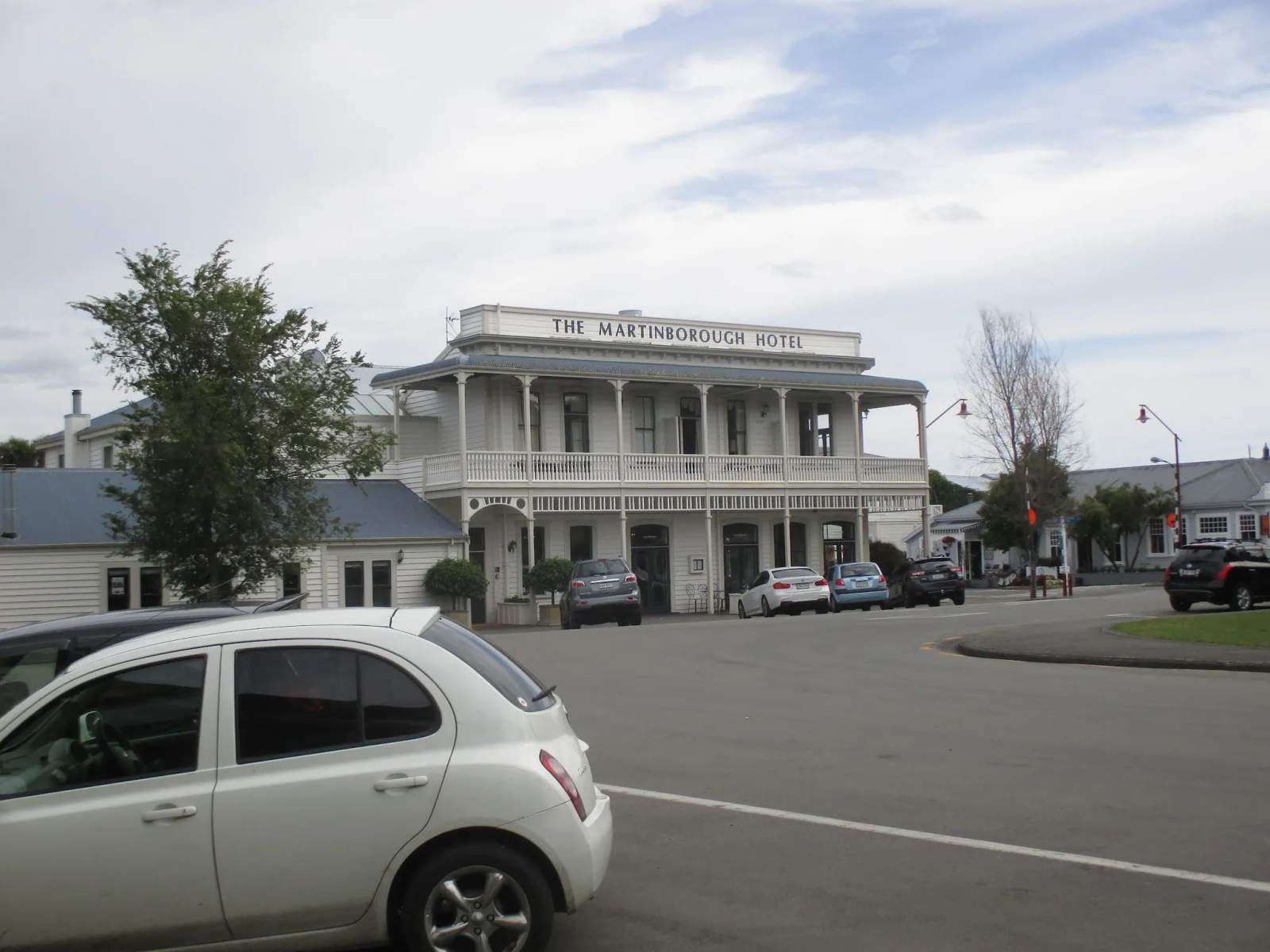 Empire Hotel Featherston — photo 4