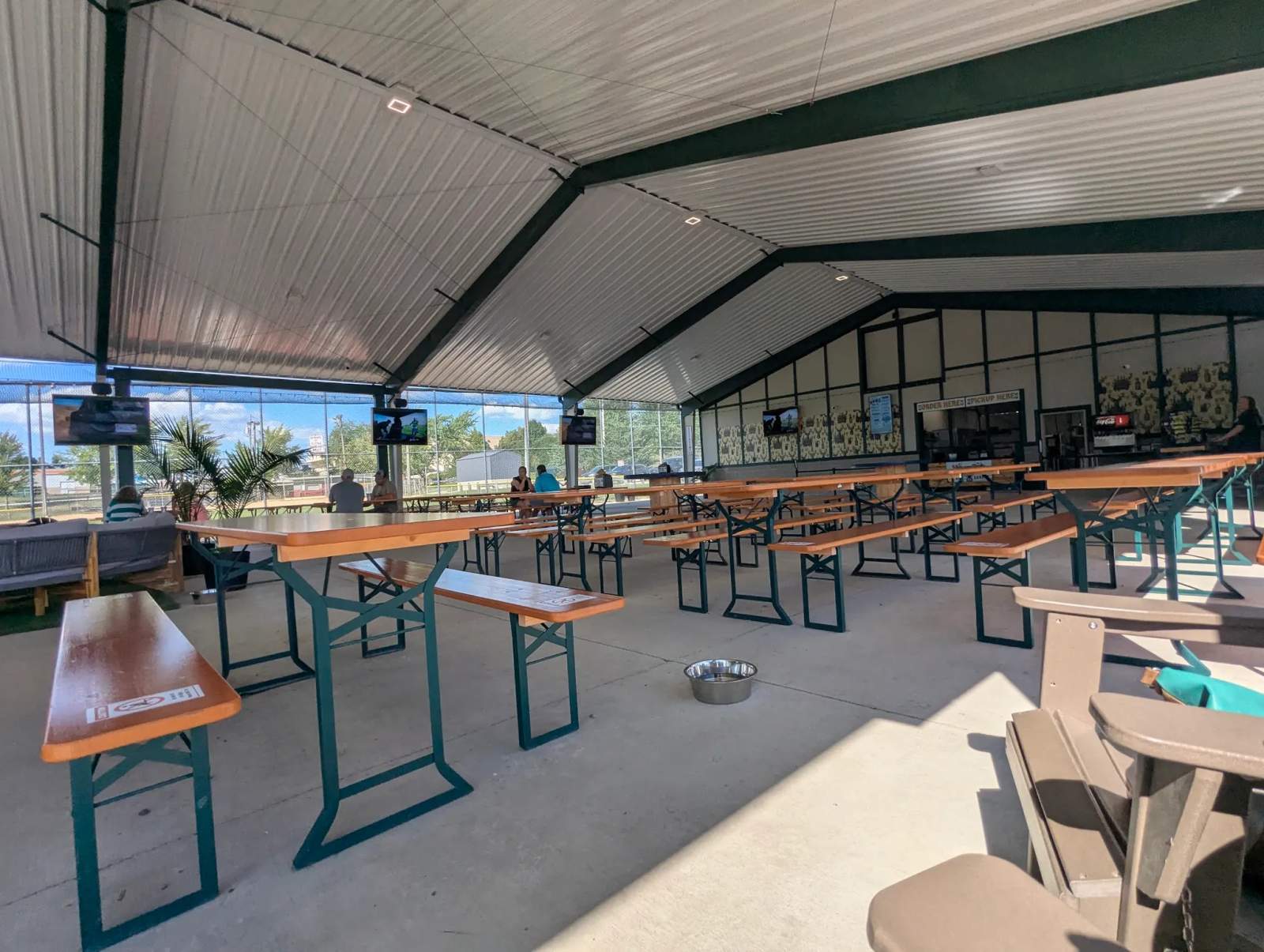 Hansen Park Beer Garden — photo 3