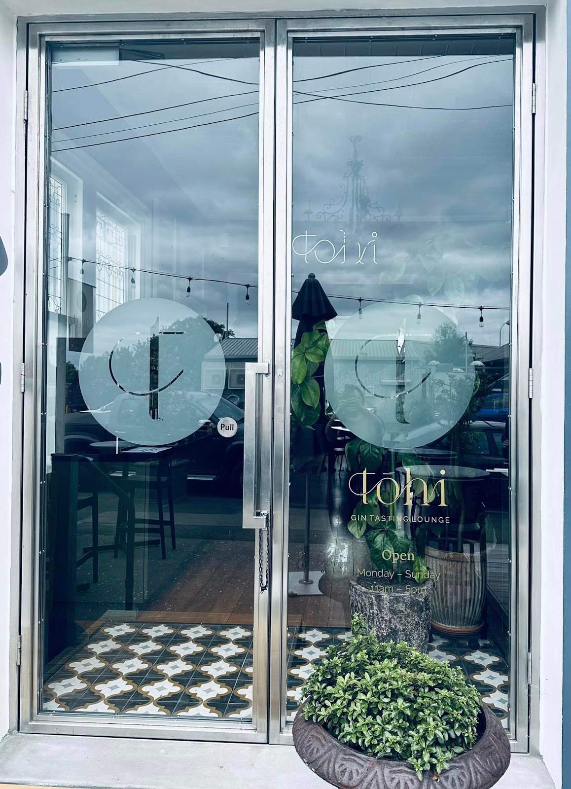 Tōhi Gin Tasting Room & Thai Eatery — photo 1