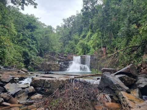 Khlong Yai Kee Waterfall — photo 4