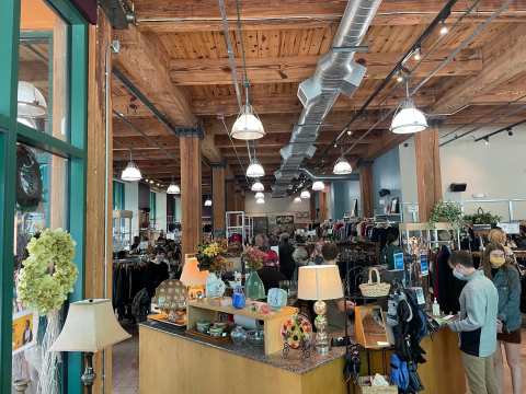 Retique Store — photo 2