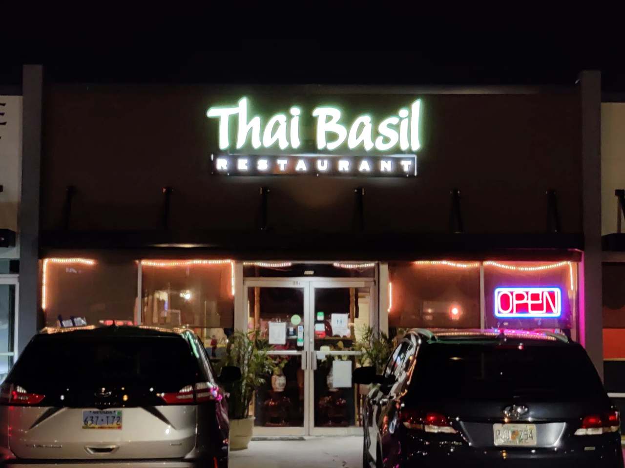 Thai Basil — photo 1