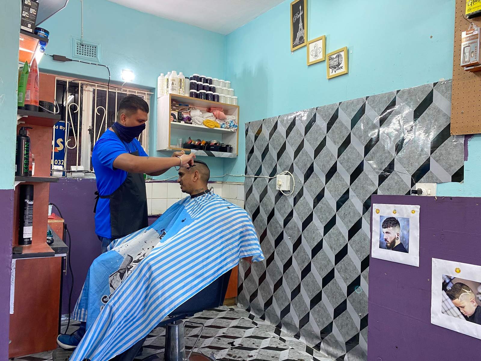 DEEPAK BARBER SHOP — photo 1