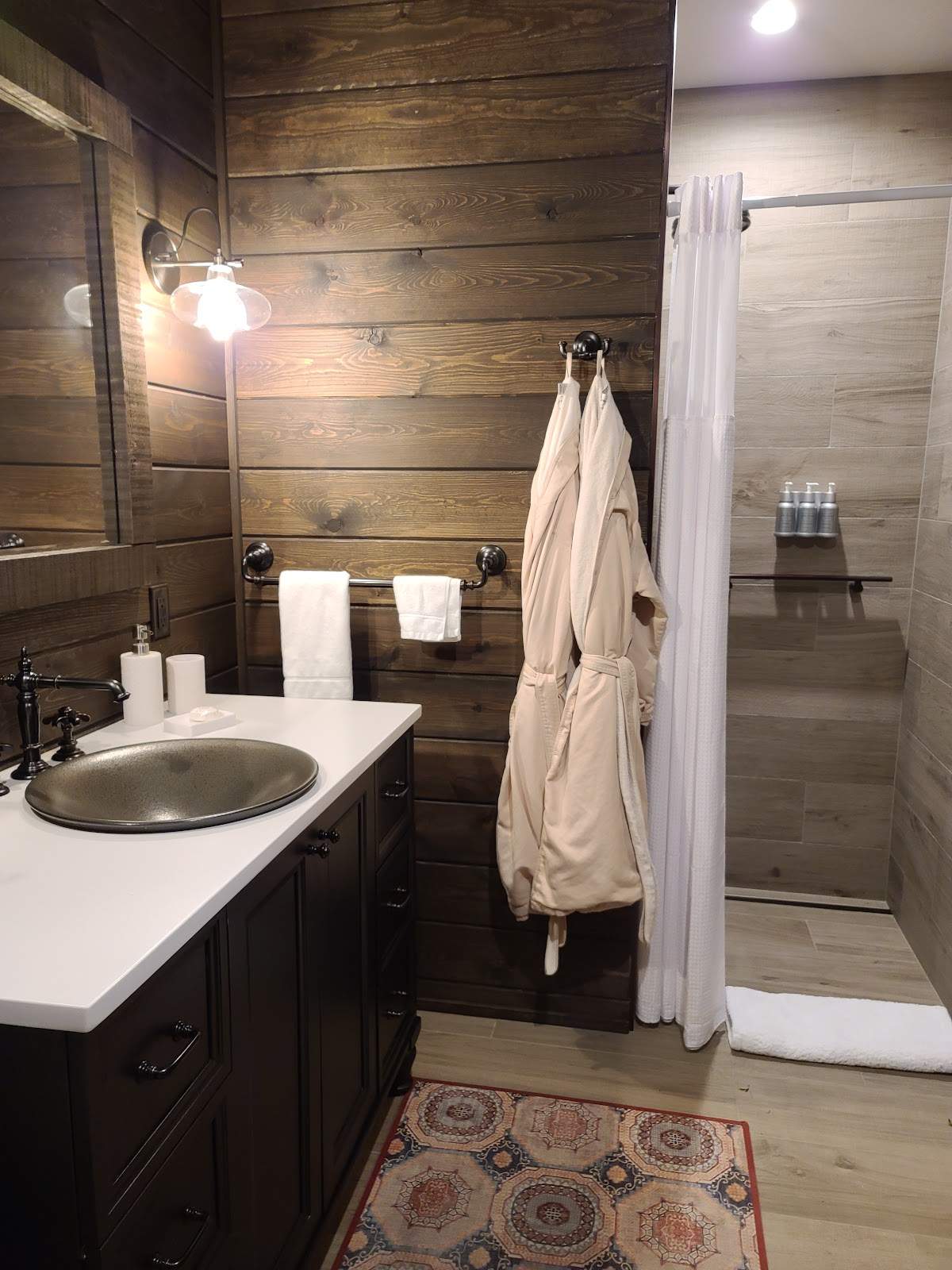 Pond Cabin — photo 2