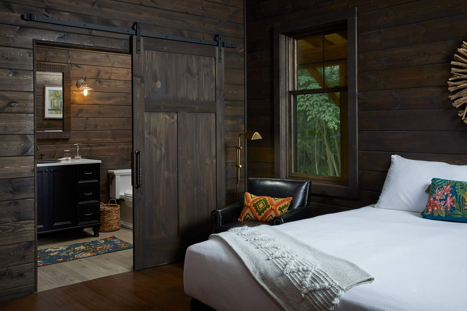 Pond Cabin — photo 1