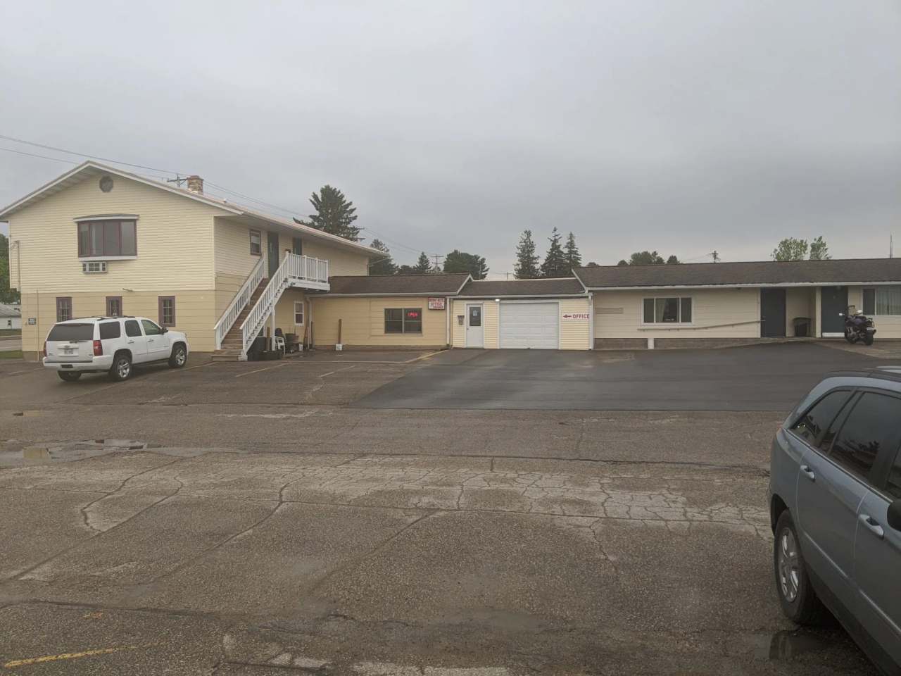 Midway Motel — photo 1
