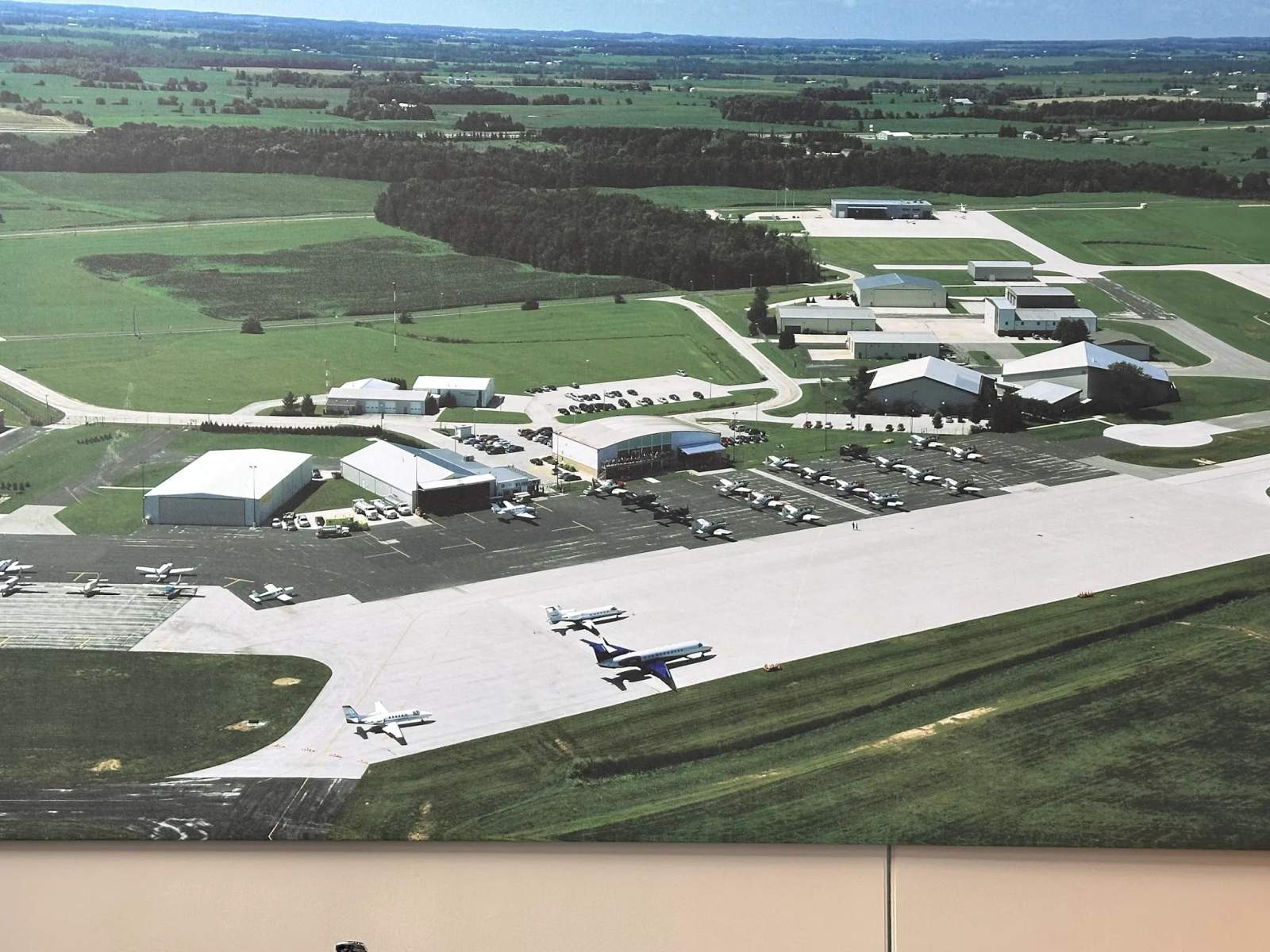 Sheboygan County Memorial International Airport — photo 1