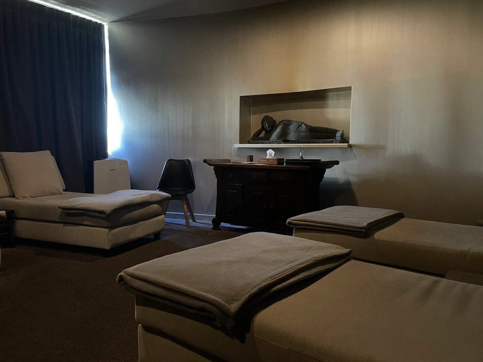 East Day Spa — photo 1