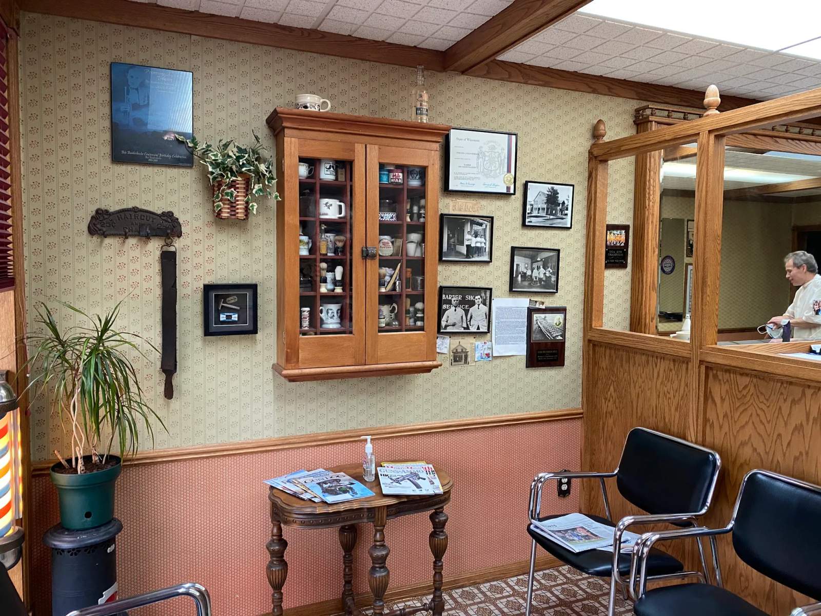 Tim's Barber Shop — photo 2