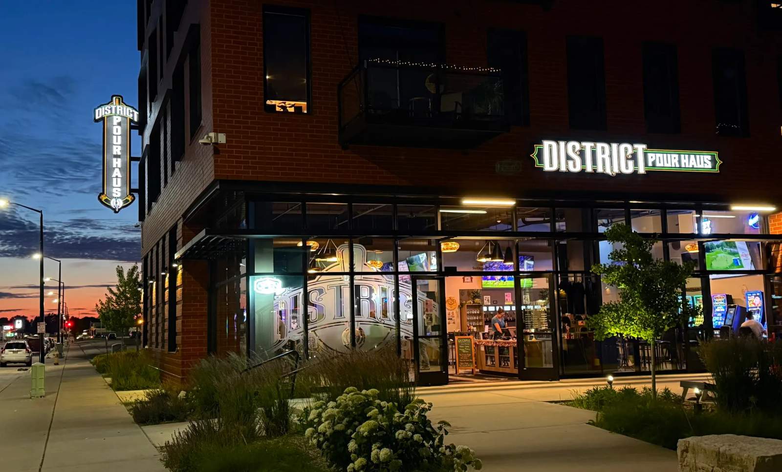 District Pour Haus — photo 1