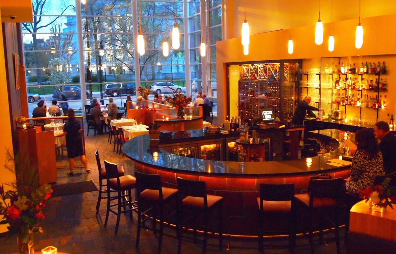 L'Etoile Restaurant — photo 1
