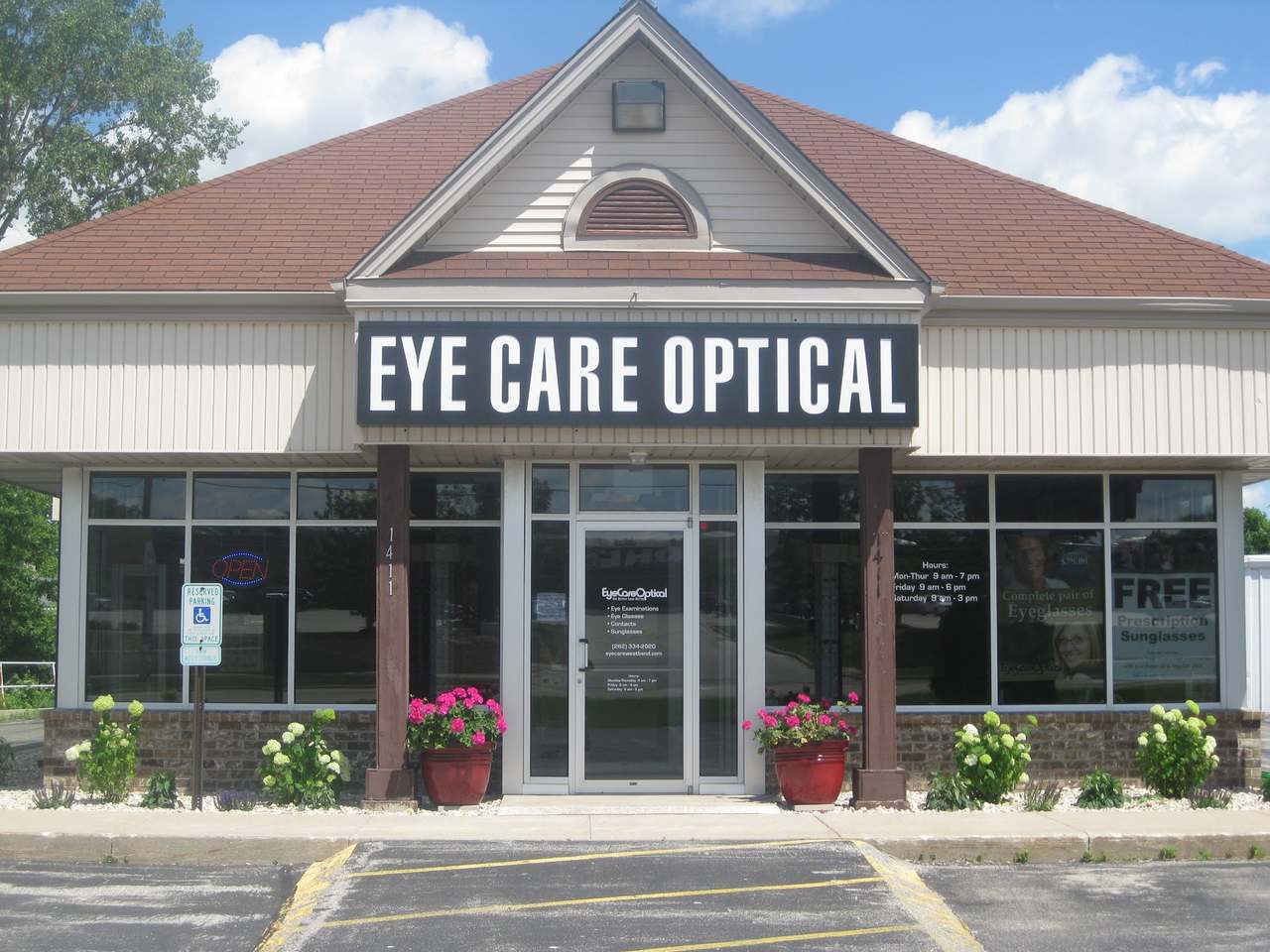 EyeCare Optical — photo 1