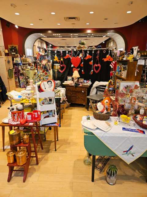 Secret Market — photo 2