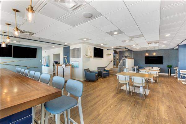 The Harborview on Lake Michigan, an Ascend Collection Hotel — photo 6