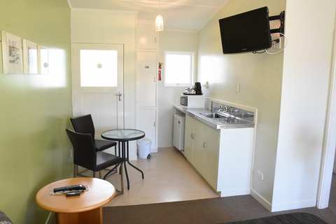 Featherston Motels And Camping — photo 5