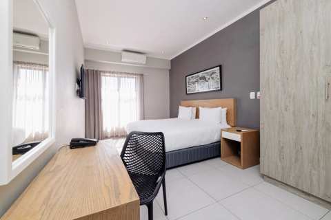 MINT Hotel Rosebank — photo 2