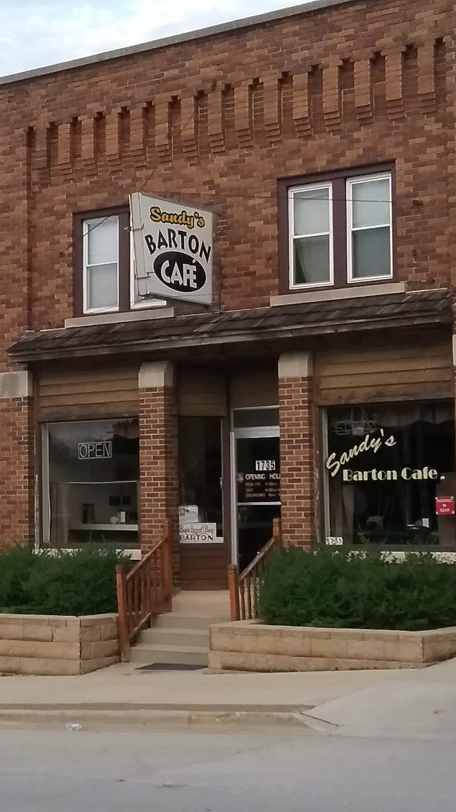 Sandy's Barton Cafe — photo 5