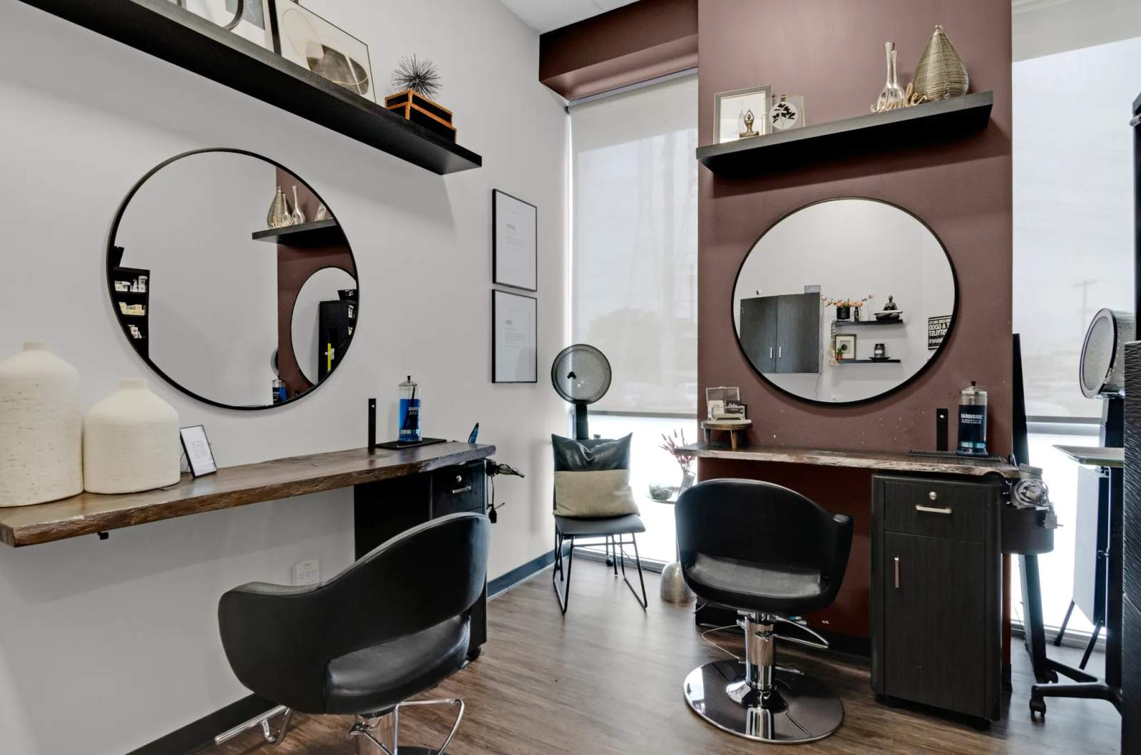 Phenix Salon Suites of Greenfield — photo 2