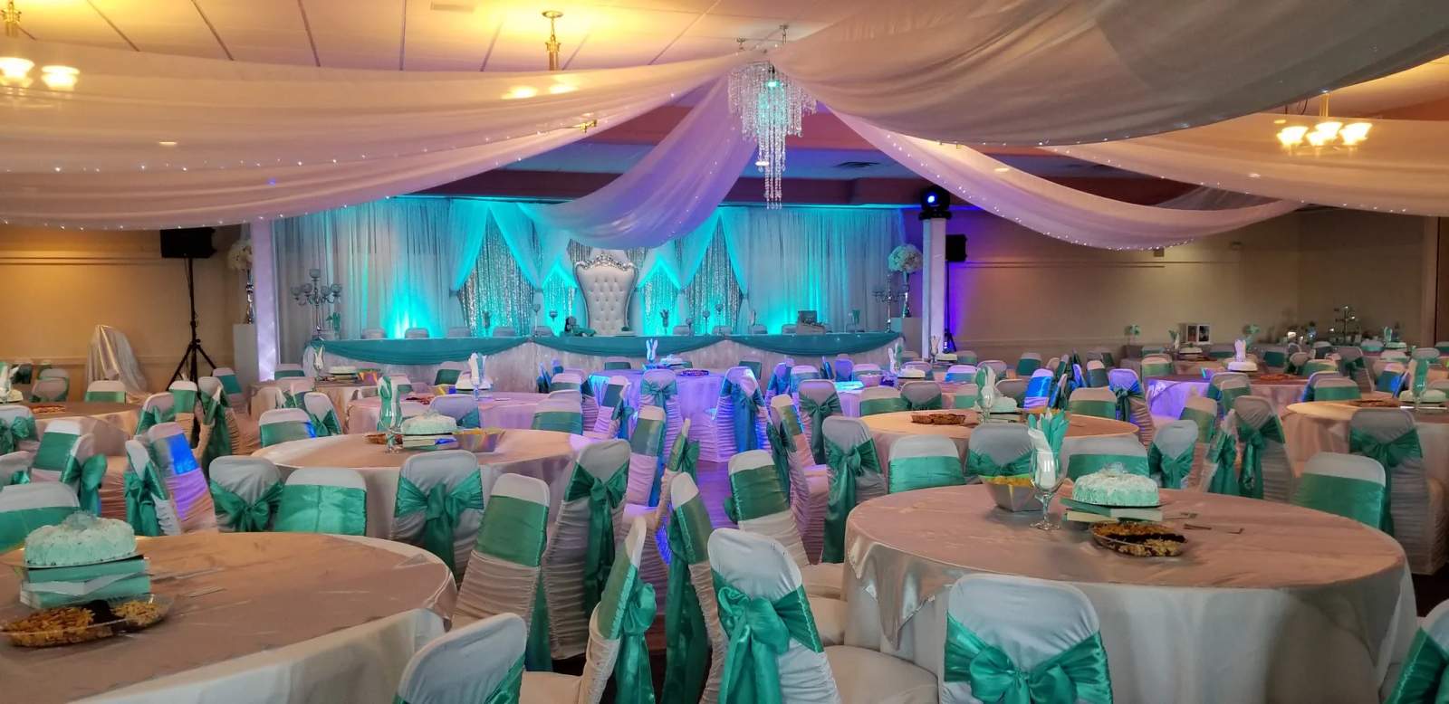 Five Pillars Supper Club - Restaurant and Banquet Halls — photo 1