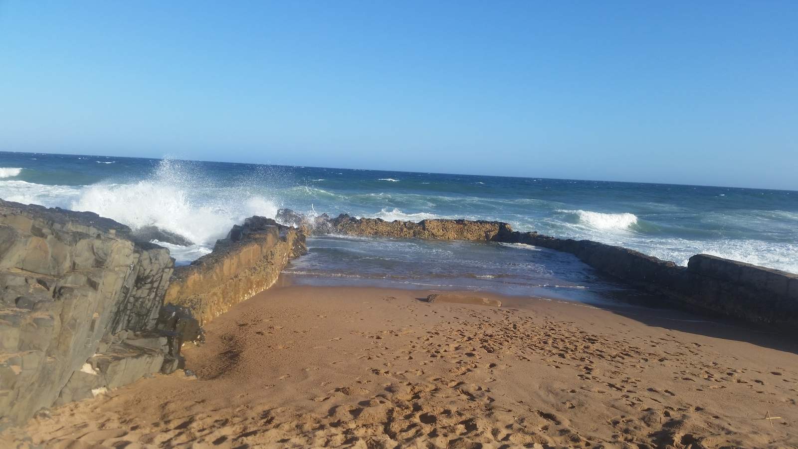 THE BEACH SHACK — photo 2