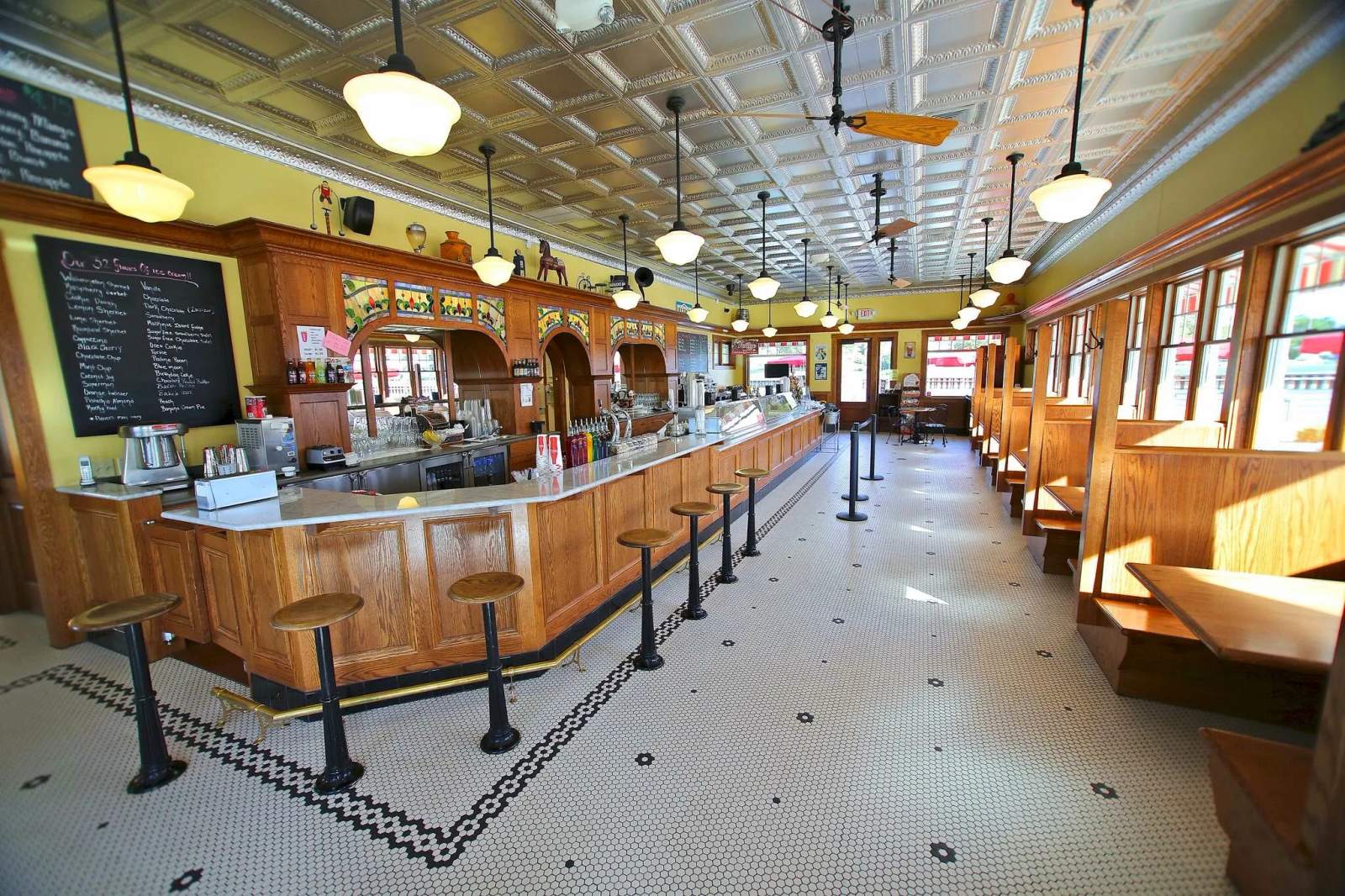 South Pier Parlor — photo 1
