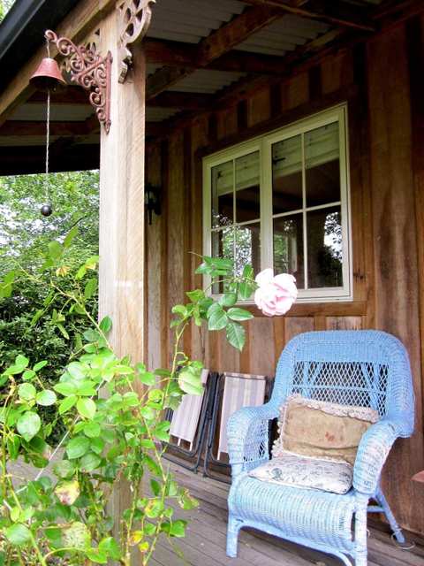 Bumblebee Cottage — photo 4