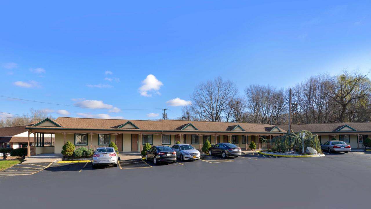 Cheshire Welcome Inn — photo 1